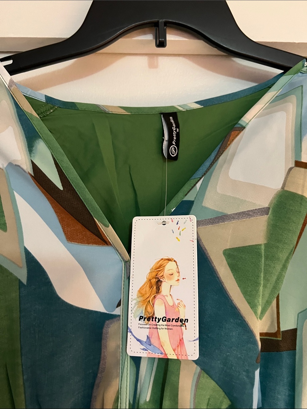 Geo-Print Long Sleeve Midi Dress in Green - Picture 2 of 4